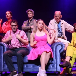 Esta noche se reestrena en Madrid SE HA ESCRITO UN CRIMEN, el primer musical con múl Photo