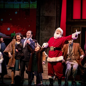 Review: MIRACLE ON 34TH STREET at The Fox Theatre Photo