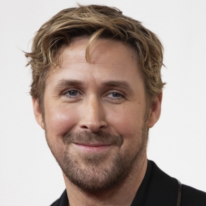 Ryan Gosling to Host SATURDAY NIGHT LIVE Next Month