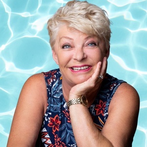 Crissy Rock Brings TITS UP to Parr Hall Photo