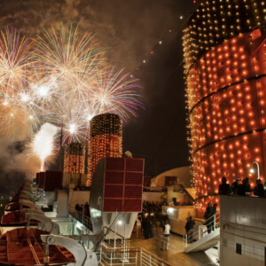 The Queen Mary to Ring in 2027 with New Year's Eve Masquerade Photo