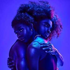 Cast Set For DEEP AZURE at Shakespeare's Globe Photo