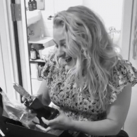 VIDEO: OKLAHOMA!'s Ali Stroker Sees Her Engraved Tony Award For The First Time Photo