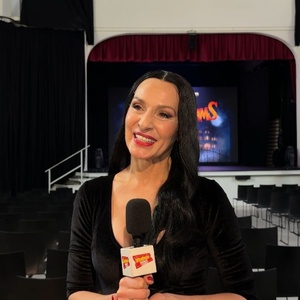 TV: Hablamos con Natalia Millán en su presentación oficial como Morticia en LA FAMI Photo