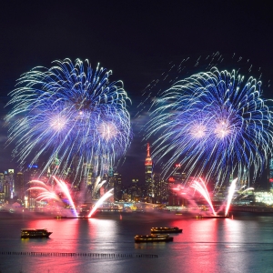 CIRCLE LINE CRUISE New Years Eve Fireworks Party Photo