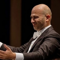 BWW Feature: MAESTRO YIANNIS HADJILOIZOU TO LEAD CONCERT FOR POPE FRANCIS at Presiden Photo