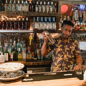 15 Best Spots For Drinks in the Theatre District: Where to Get a Drink Near Broadway Photo