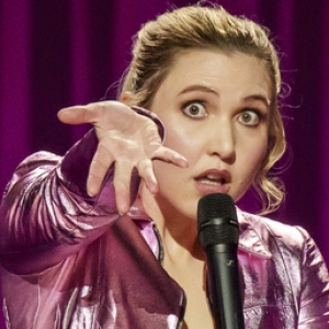 Video: Netflix Debuts the Trailer for Taylor Tomlinson's HAVE IT ALL Comedy Special Photo