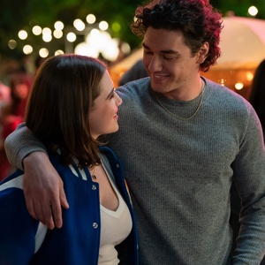 OFF CAMPUS Series Gets Season Two Order at Prime Video Photo