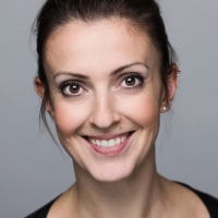 Steph Parry Talks MAMMA MIA! THE PARTY Interview