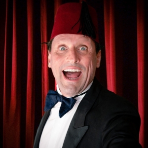 Daniel Taylor's One-Man Show Brings Magic And Mayhem To The Epstein Theatre Photo
