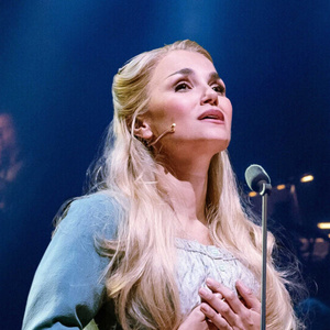 Video: Alfie Boe & Samantha Barks Talk LES MISÉRABLES Arena Spectacular, Radio City  Photo