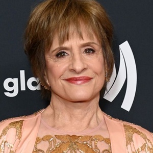Patti LuPone, Carrie Coon & More Stage Stars Join Audible's HEADS WILL ROLL Photo