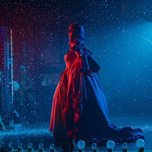 Review: Company XIV Brings Petite Rouge to Brooklyn with Playful Acts and Lavish Sips Photo