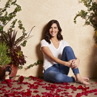 BWW Interview: Will You Accept This Rose On Stage? Former Bachelorette Becca Kufrin D Photo