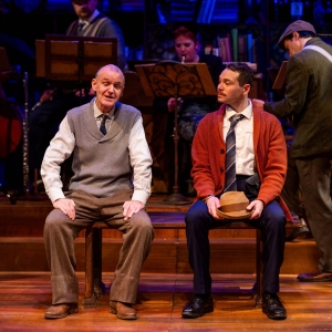 Review: SpeakEasy Stage's Splendid A MAN OF NO IMPORTANCE is Paul Daigneault's Fittin Photo