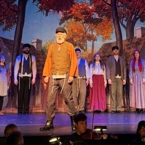 Review: FIDDLER ON THE ROOF at Plaza Theatrical Photo