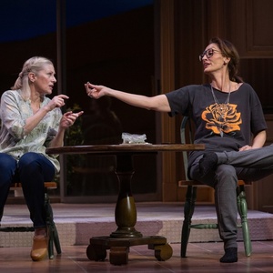 Review: THE ROOMMATE at Arizona Theatre Company Photo