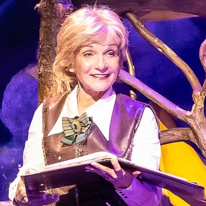 Review: Laughs Fly High in PETER PAN GOES WRONG at La Mirada Photo