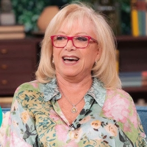 Video: Original EVITA Star Dame Elaine Paige Reacts to New Production Photo