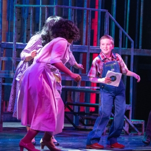 Review: ELVIS-A MUSICAL REVIEW at Dutch Apple Dinner Theatre