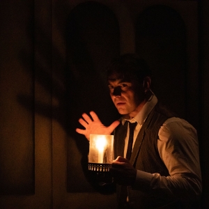 Review: THE WOMAN IN BLACK at His Majesty's Theatre Video