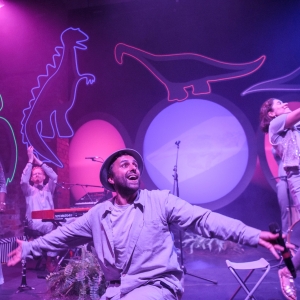 Review: THE COLOUR OF DINOSAURS, Polka Theatre Photo