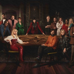 THE CELEBRITY TRAITORS UK Sets Peacock Premiere Date Photo