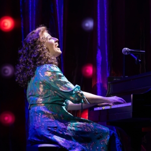 Photo: First Look At BEAUTIFUL �" THE CAROLE KING MUSICAL At Walnut Street Theatre Video