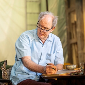 GIANT Producers 'Dreaming' of a Film Adaptation of Roald Dahl Play Photo