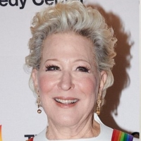 Bette Midler, Megan Mullally & More Join THE FABULOUS FOUR Film Photo