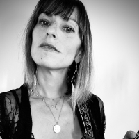 Award Winning Multi-Instrumentalist Sarah Blacker Returns To Club Passim Photo
