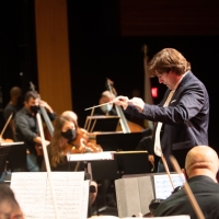 Symphony of the Americas to Perform the Music of Copeland and Piazzolla, Conducted by Photo