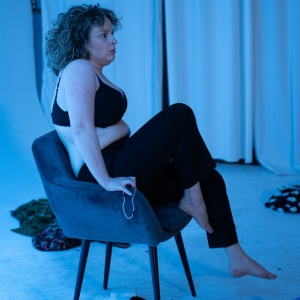 One Woman Show HOLY O Begins Performances at Minnesota Fringe In August