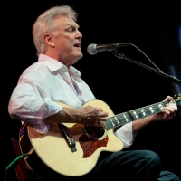 Tommy Roe Releases New EP '2020 Vision' Photo
