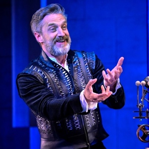 GALILEO Will Open on Broadway This Fall, Starring Raúl Esparza, Jeremy Kushnier and J