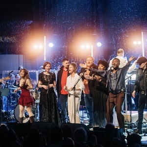 Review: ROAMING ROOTS REVUE, Glasgow Royal Concert Hall Photo
