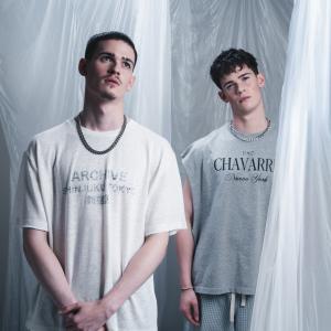 Photos: Max & Harvey Release 'Overthinking' Ahead of IN A DECADE UK Tour Photo