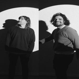 REUBEN AND THE DARK Share "Send Me Thunder" Ahead of 2026 LP, Tour Photo