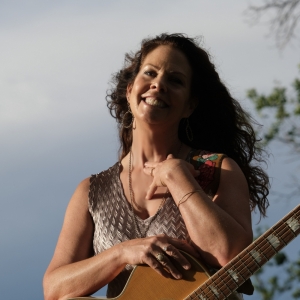 Rebecca Folsom Trio to Present Evening Of Folk And Americana Music At Swallow Hill
