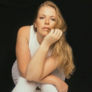 Charlotte Morris Offers Message Of Heartbreak & Healing With New Video, “Love Ain't…
