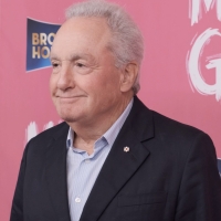Video: Lorne Michaels & the Cast of MEAN GIRLS Walk the Red Carpet Photo