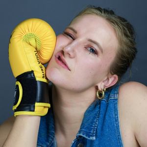 EDINBURGH 2026: Review: Millicent Sarre Is Too Tired to Smash (Patriarchy), Assembly Roxy