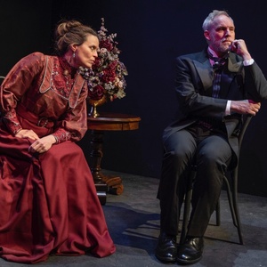 Review: A DOLL&rsquo;S HOUSE PART 2 Features Expressive Portrayals from a Cohesive Ensembl Photo