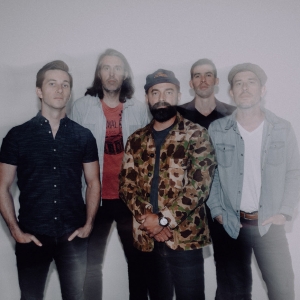 Drew Holcomb & The Neighbors Release 'Soul's A Camera' Photo