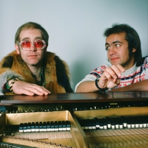 Elton John to Release 50th Anniversary Edition of 'Captain Fantastic and the Brown Di Photo