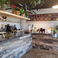 MAE MAE CAFE by Great Performances Opens in NYC-A Vegan Eatery and Plant Store Video