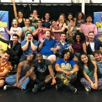 Wake Up With BWW 8/22: OKLAHOMA! at Barnes and Noble, and More! Image