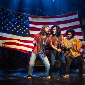 Review: HAIR at Signature Theatre Photo