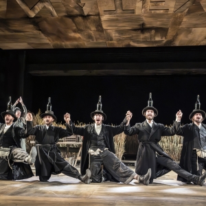Full Cast Set for FIDDLER ON THE ROOF UK and Ireland Tour Photo